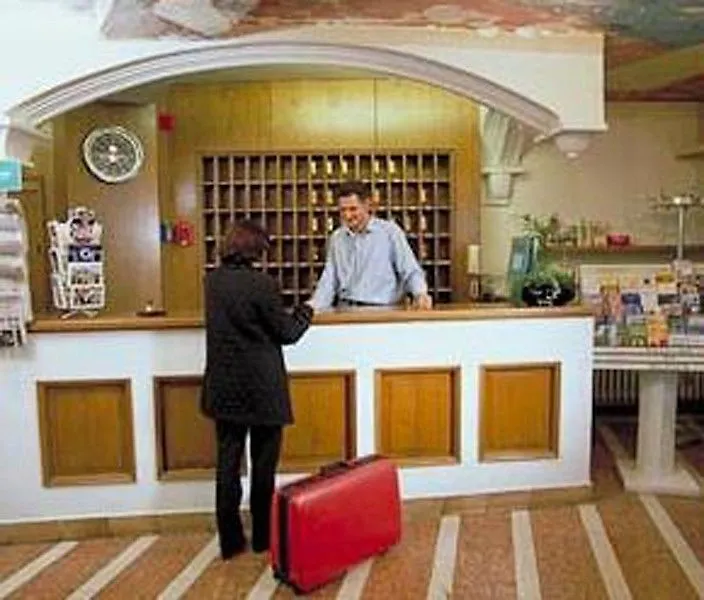 Der Tannenbaum Hotel Munich
