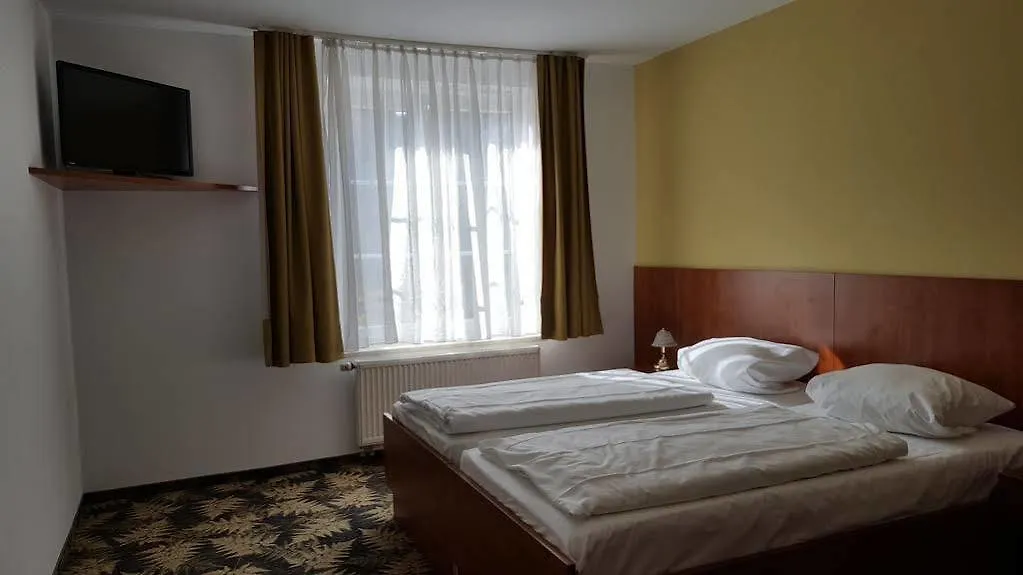 ***  Der Tannenbaum Hotel Munich Germany