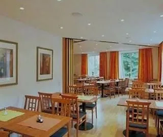 Der Tannenbaum Hotel Munich