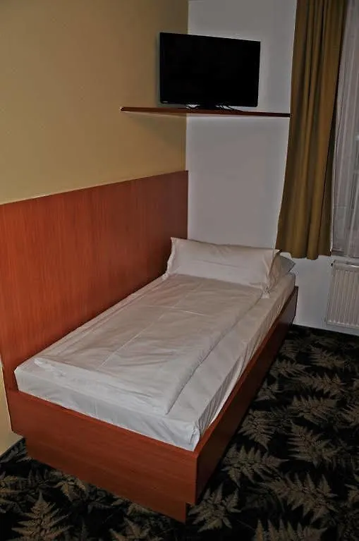 Der Tannenbaum Hotel Munich 3*,