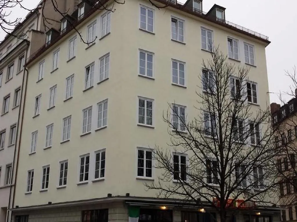 Der Tannenbaum Hotel Munich